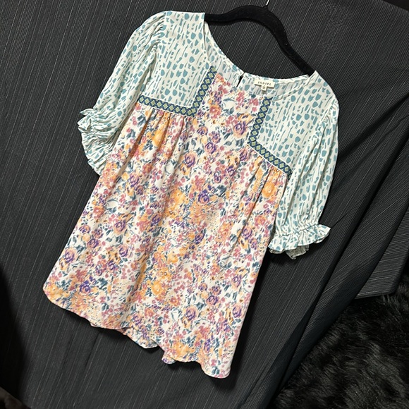 Jodifl- Multi Print‎ Top in Aqua / Size S / H-103 - Picture 2 of 12